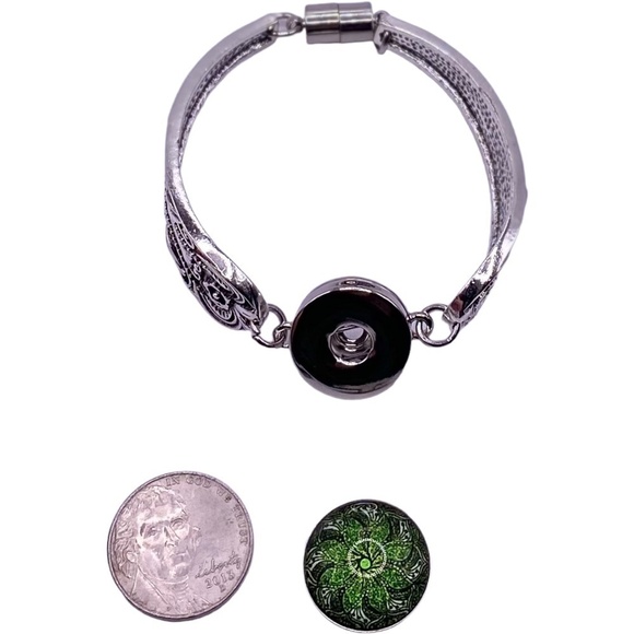Eclectic Vintage Style Snap Jewelry Bangle Bracelet w/unique Green 18mm snap! - Picture 11 of 14